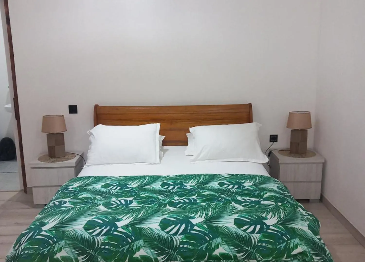 Avae Terei-Here Bungalow Airport בקתה